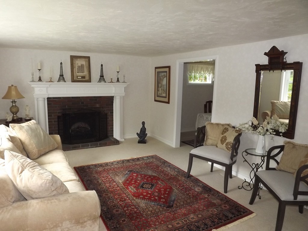 98 Glendale Road Sharon, MA 02067 - Photo 5 of 22 Gallery Image 5