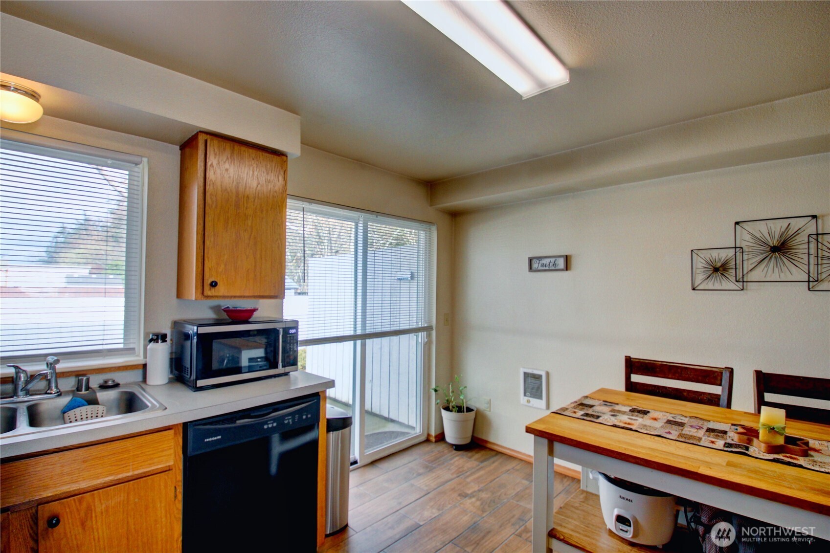 811 South Laventure Road, Unit C Mount Vernon, WA 98274 - Photo 17 of 40