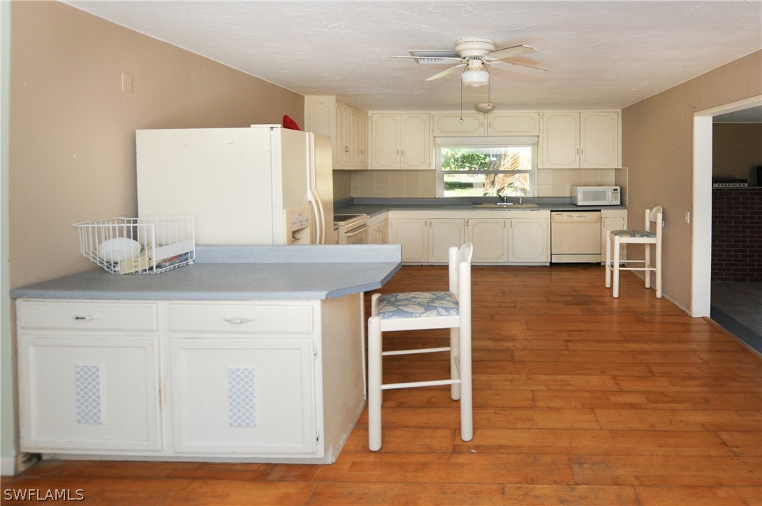 14380-382 Stringfellow Road Bokeelia, FL 33922 - Photo 8 of 25 Gallery Image 8