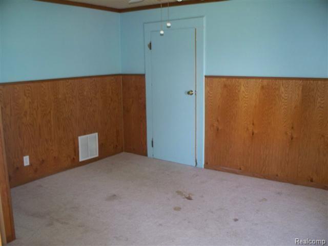 5529 Wilcox Road Dundee, MI 48131 - Photo 11 of 12 100_1816