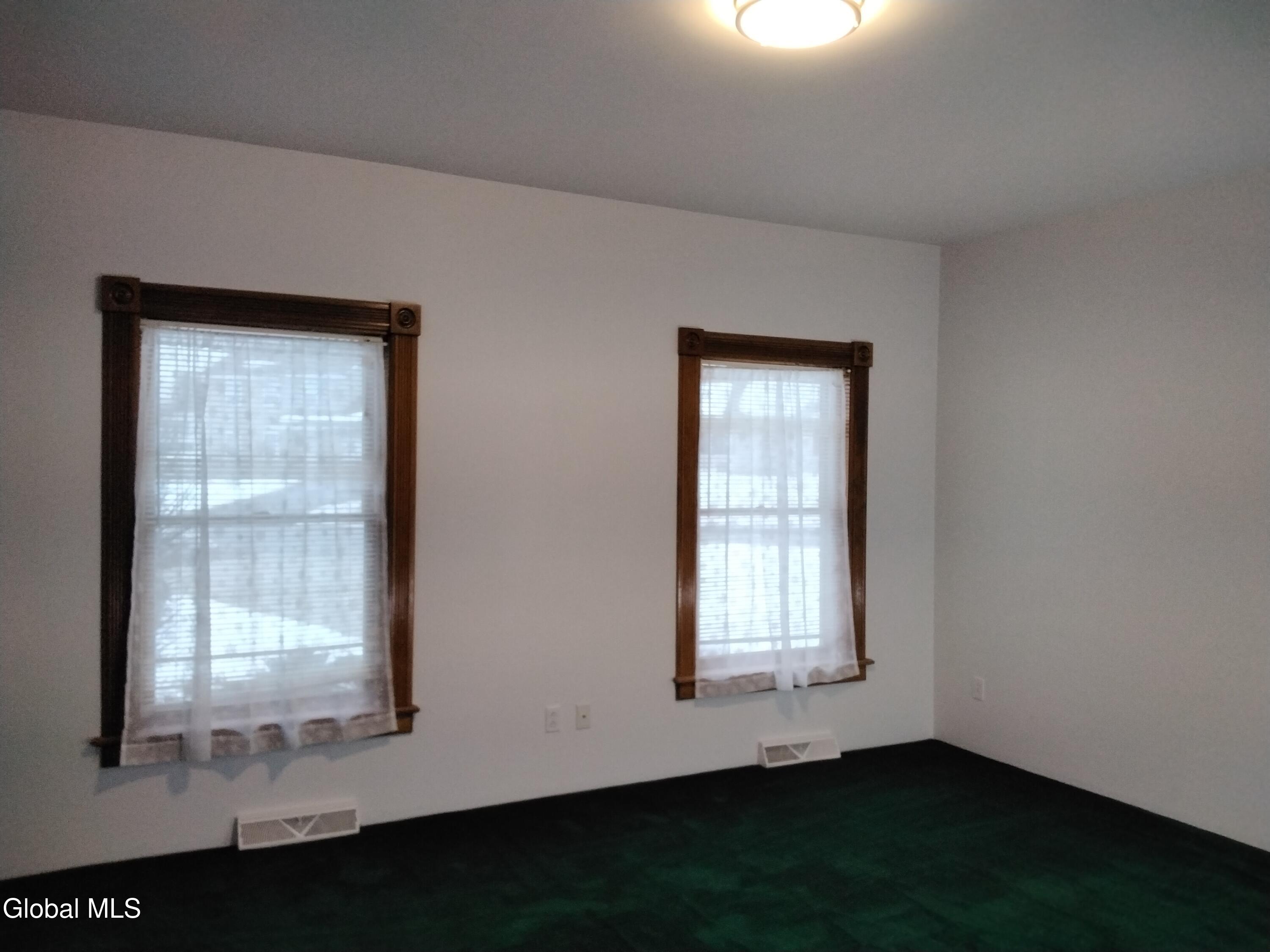 25 Ridge Drive Troy, NY 12180 - Photo 4 of 17 20260220_084624