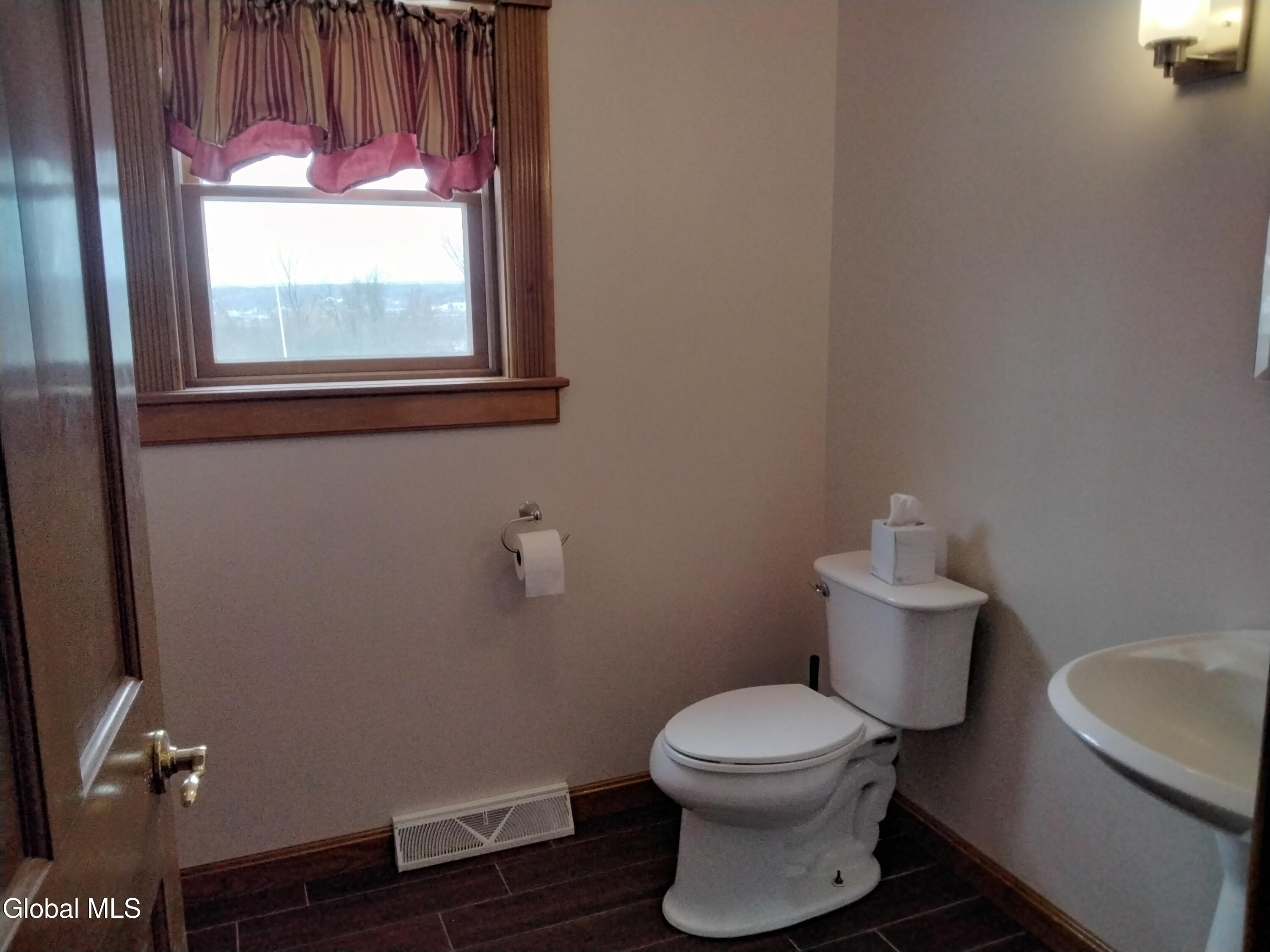 25 Ridge Drive Troy, NY 12180 - Photo 10 of 17 20260216_124700