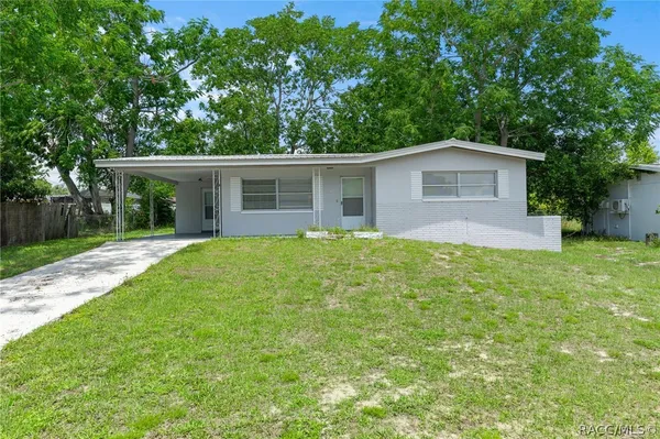 $169,900 | 16 South Desoto Street, Beverly Hills, FL 34465