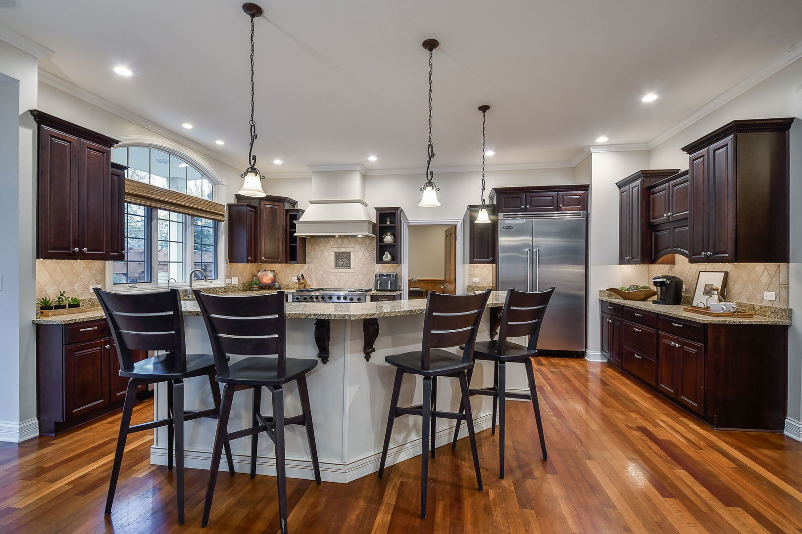 821 Wellner Road Naperville, IL 60540 - Photo 7 of 56