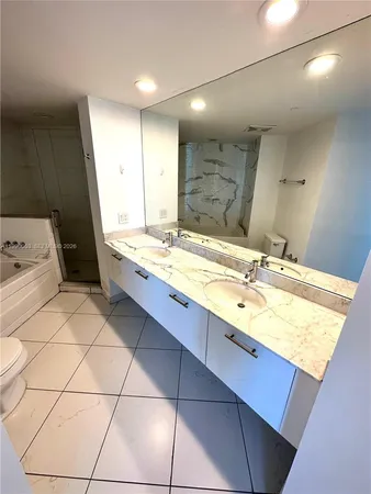 $4,500 | 55 Southeast 6th Street, Unit 3902, Miami, FL 33131