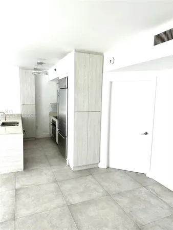 $4,500 | 55 Southeast 6th Street, Unit 3902, Miami, FL 33131