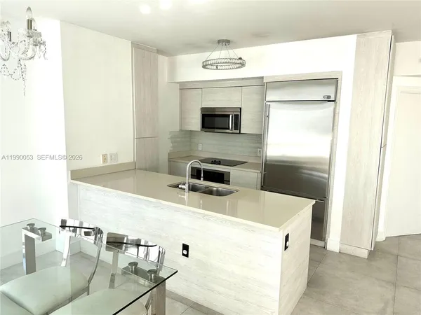 $4,500 | 55 Southeast 6th Street, Unit 3902, Miami, FL 33131