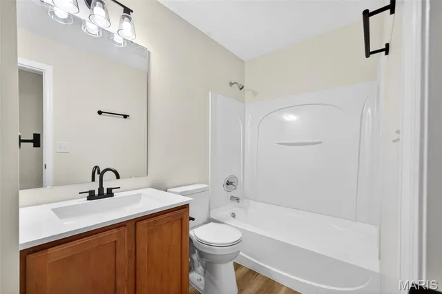 $261,000 | 204 Waterside Crossing Court, St. Peters, MO 63376