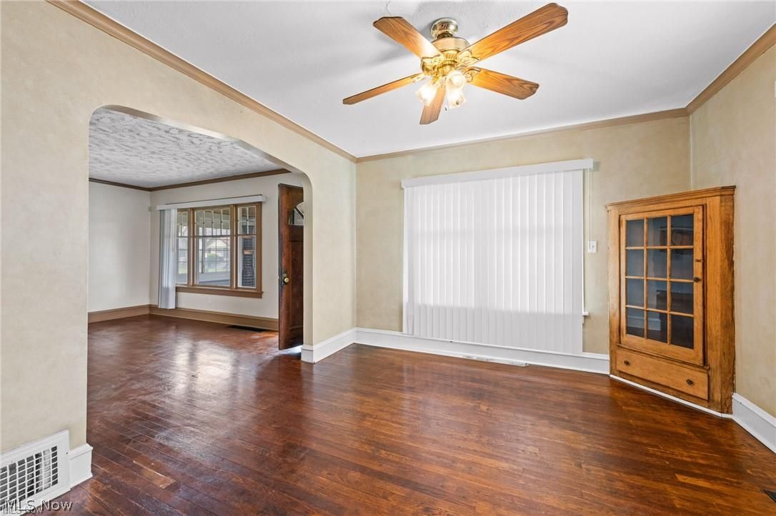 11715 Rutland Avenue Cleveland, OH 44108 - Photo 8 of 31