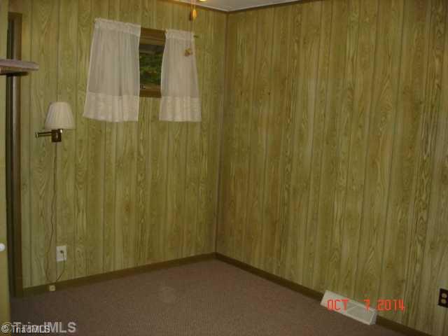 102 Fallen Oak Road Greensboro, NC 27455 - Photo 3 of 8 2nd Bedroom.