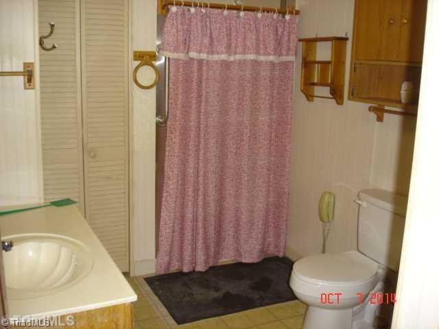 102 Fallen Oak Road Greensboro, NC 27455 - Photo 8 of 8 Bath.