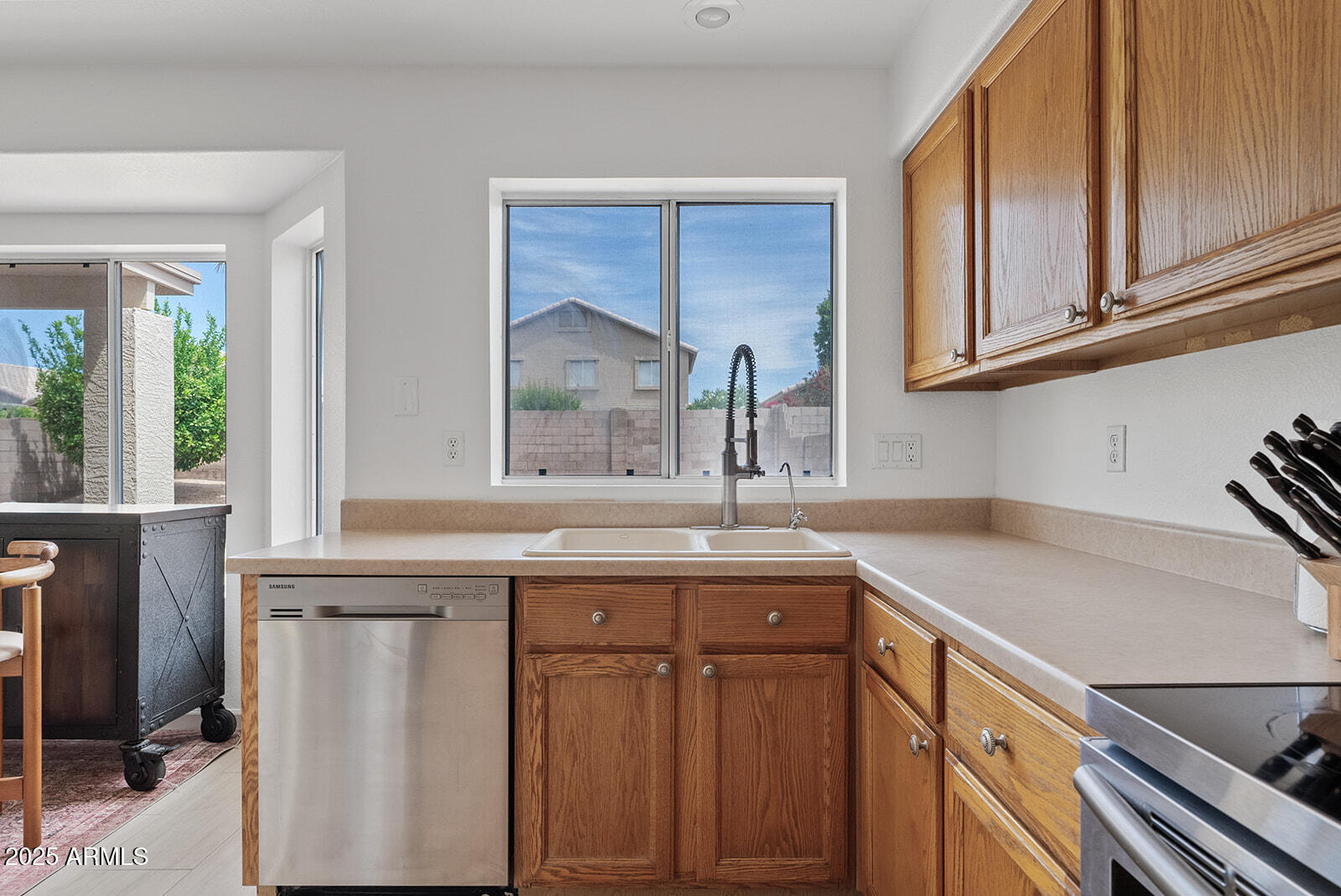 4422 East Dry Creek Road Phoenix, AZ 85044 - Photo 11 of 29 DSC06115