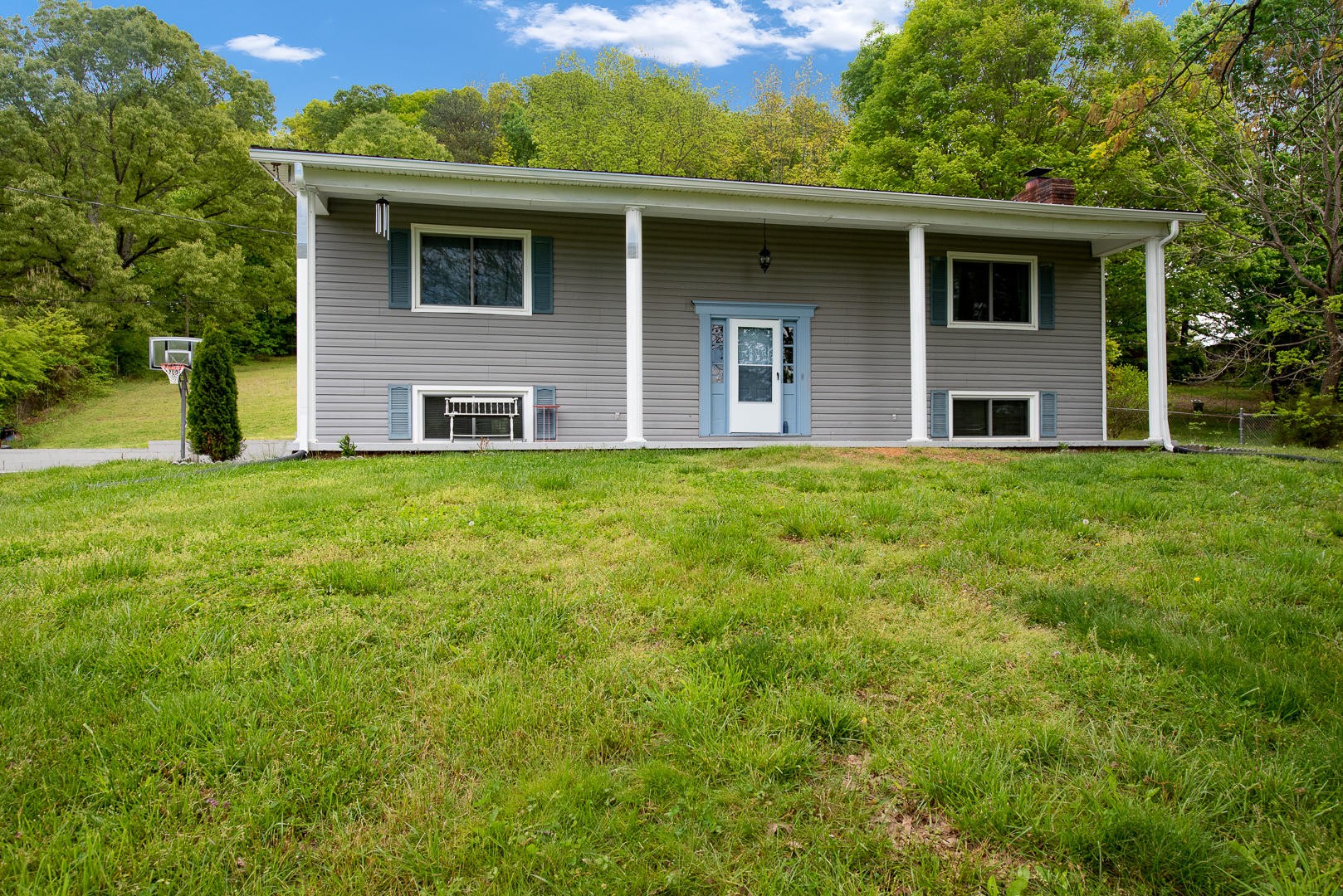 8911 West Emory Road Knoxville, TN 37931 - Photo 1 of 31 Gallery Image 1