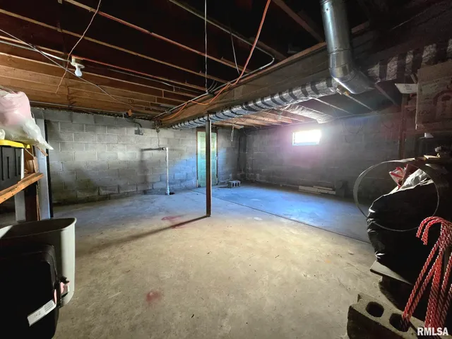 $88,000 | 542 South Pearl Street, Galesburg, IL 61401