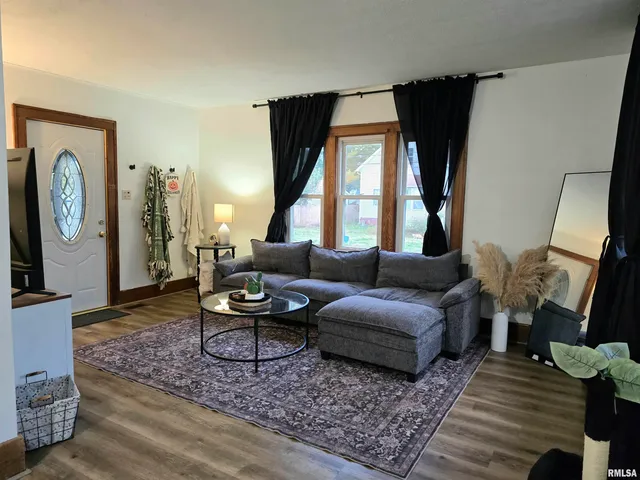 $88,000 | 542 South Pearl Street, Galesburg, IL 61401