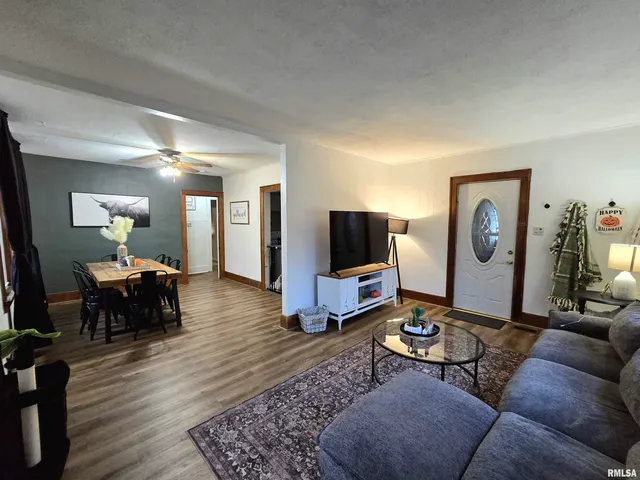 $88,000 | 542 South Pearl Street, Galesburg, IL 61401