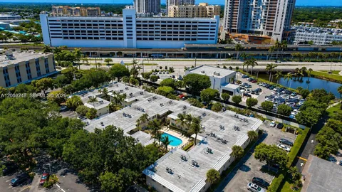 $250,000 | 8609 Southwest 68th Court, Unit 22, Pinecrest, FL 33156