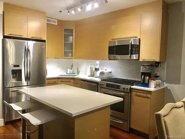 $2,700 | 9917 Shore Road | Bay Ridge