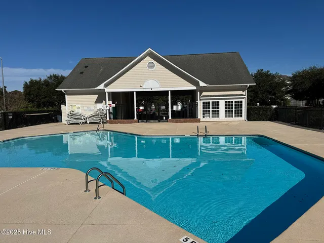 $1,600 | 902 Litchfield Way, Unit K, Wilmington, NC 28405