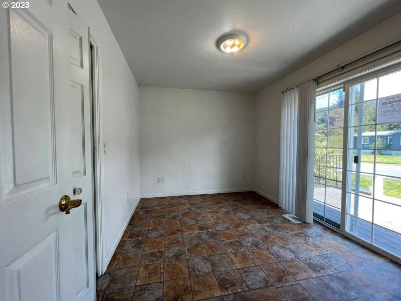 94640 Grange Road Gold Beach, OR 97444 - Photo 11 of 48