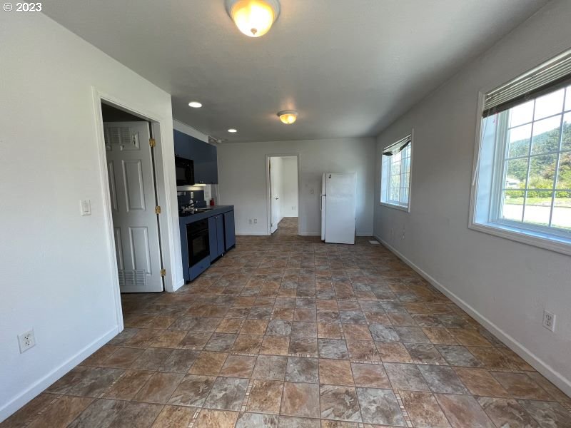 94640 Grange Road Gold Beach, OR 97444 - Photo 12 of 48