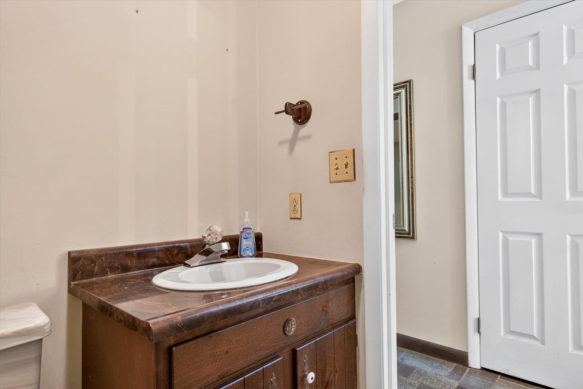574 Hitzel Terrace Rutland Town, VT 05701 - Photo 31 of 50 Gallery Image 31