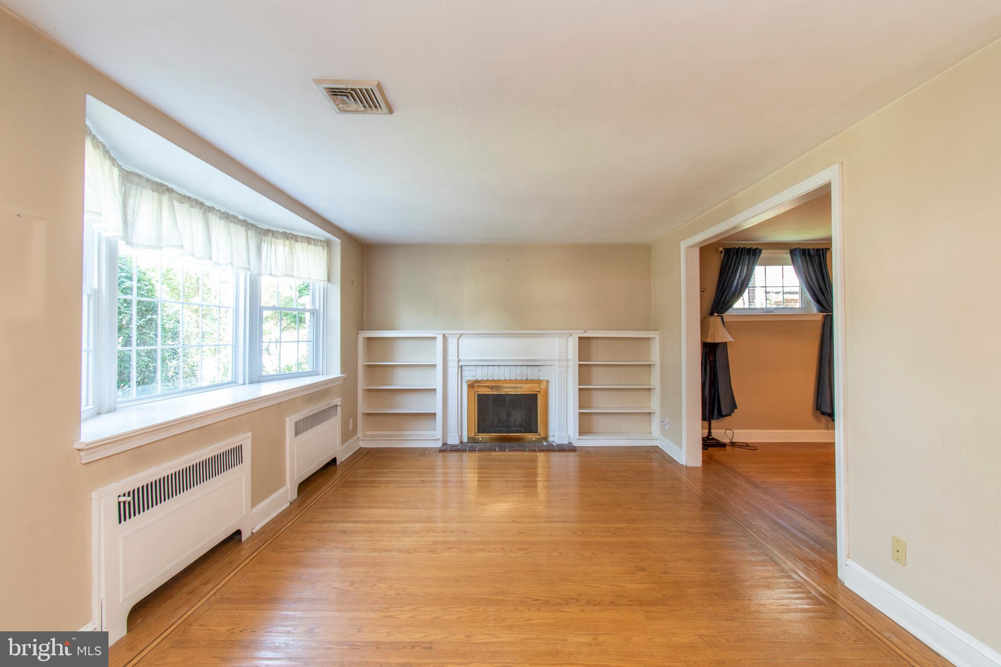 760 Brooke Road Glenside, PA 19038 - Photo 3 of 28 Gallery Image 3