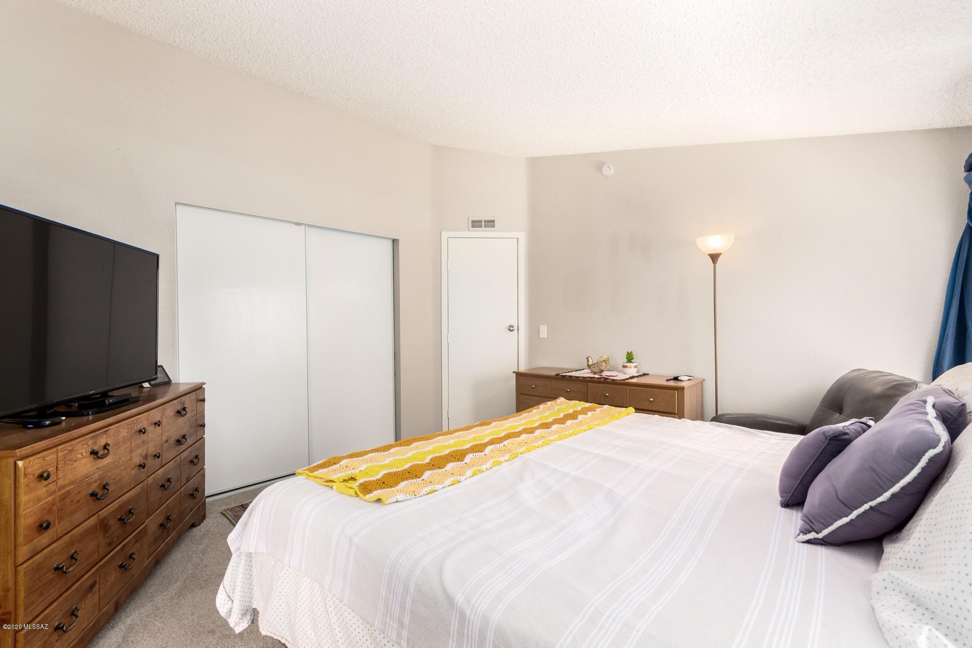 2752 West Roadrunner Road Tucson, AZ 85746 - Photo 15 of 26 Gallery Image 15