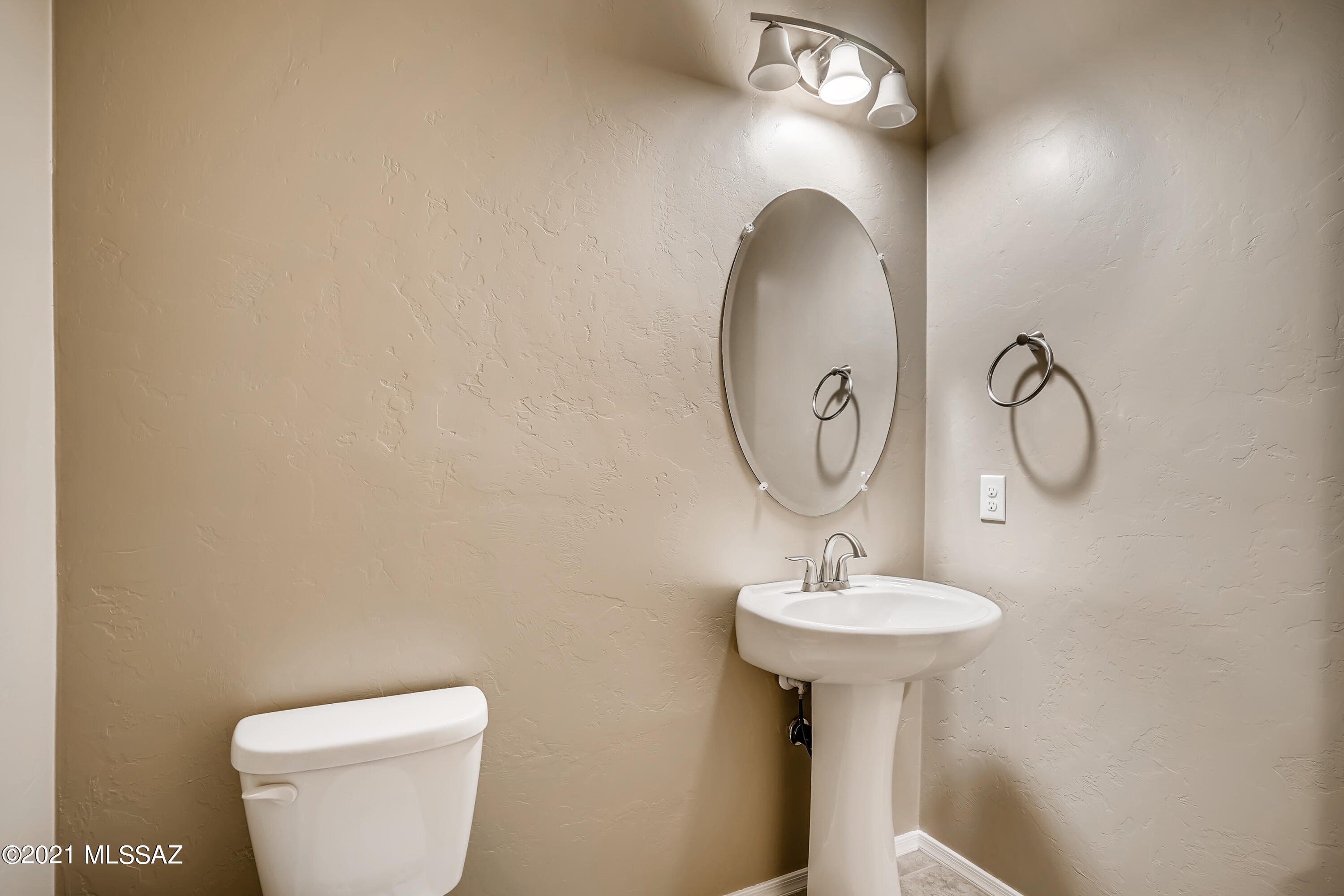 11405 East Rincon Range Drive Tucson, AZ 85747 - Photo 17 of 33