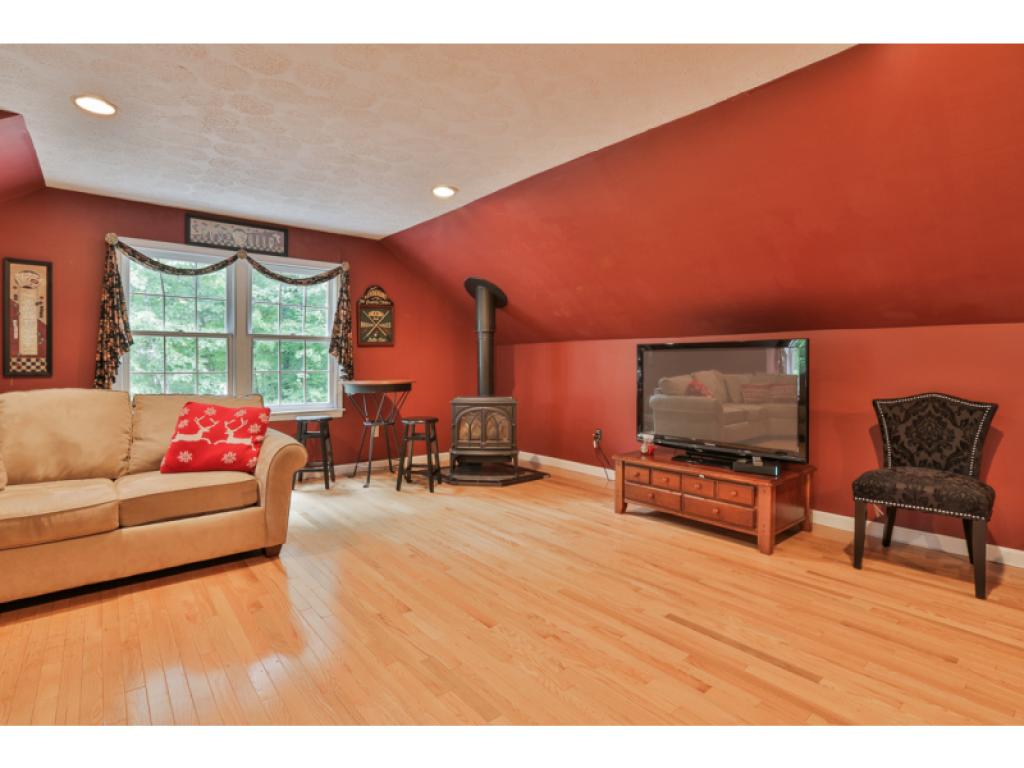 10 Hope Hill Road Derry, NH 03038 - Photo 22 of 32
