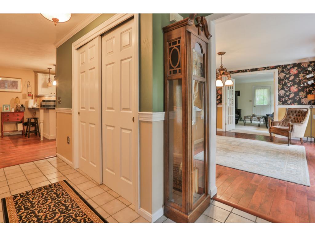 10 Hope Hill Road Derry, NH 03038 - Photo 10 of 32