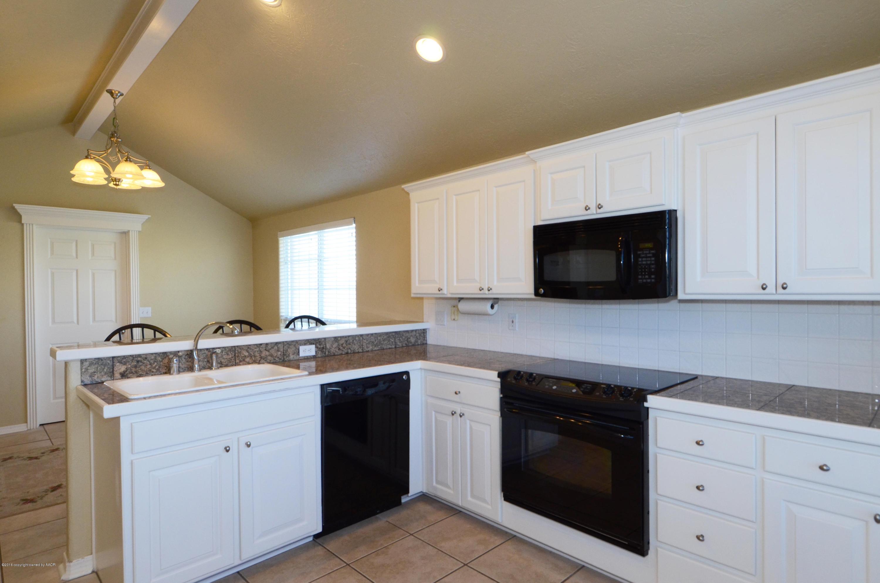 16601 Country Road Canyon, TX 79015 - Photo 8 of 26 08 Kitchen