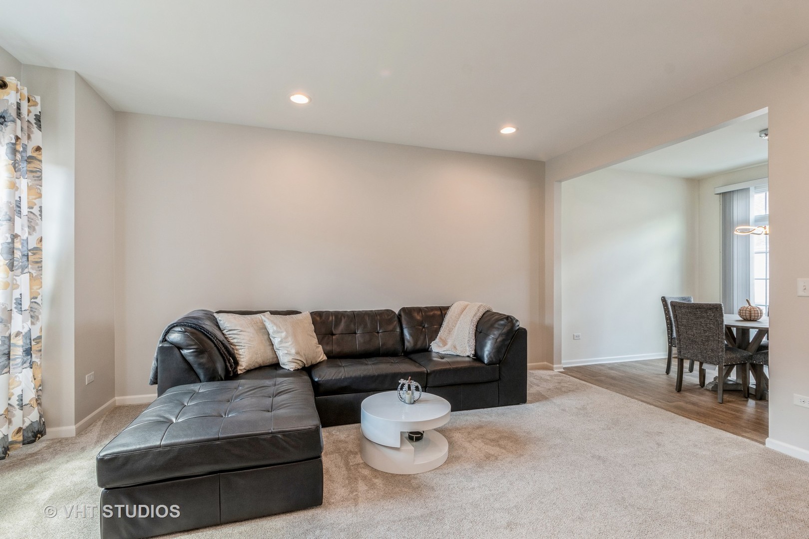 285 Timber Ridge Court Joliet, IL 60431 - Photo 5 of 21 a living room with furniture and a couch