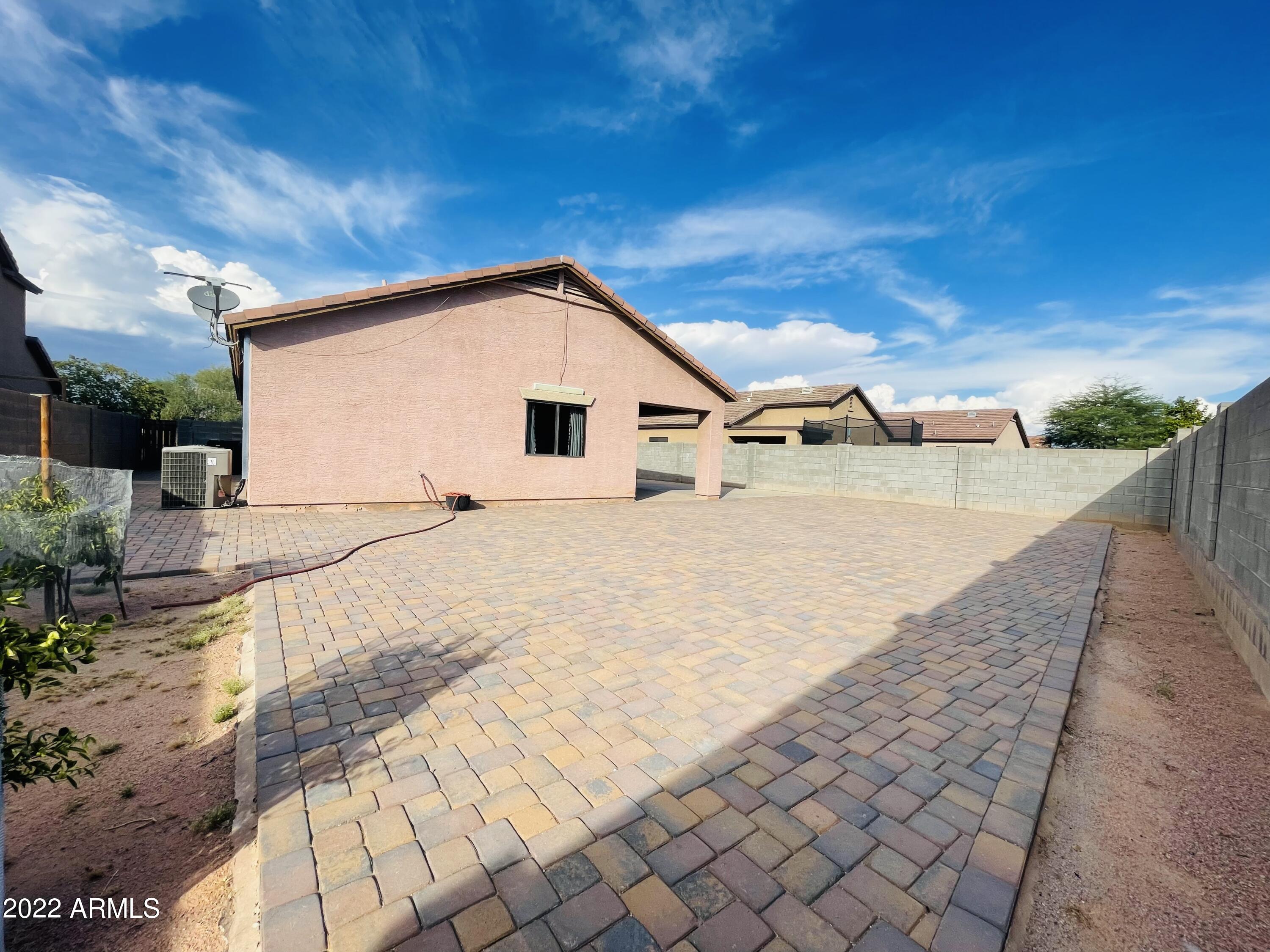 1215 West Carson Road Phoenix, AZ 85041 - Photo 25 of 42 view from west