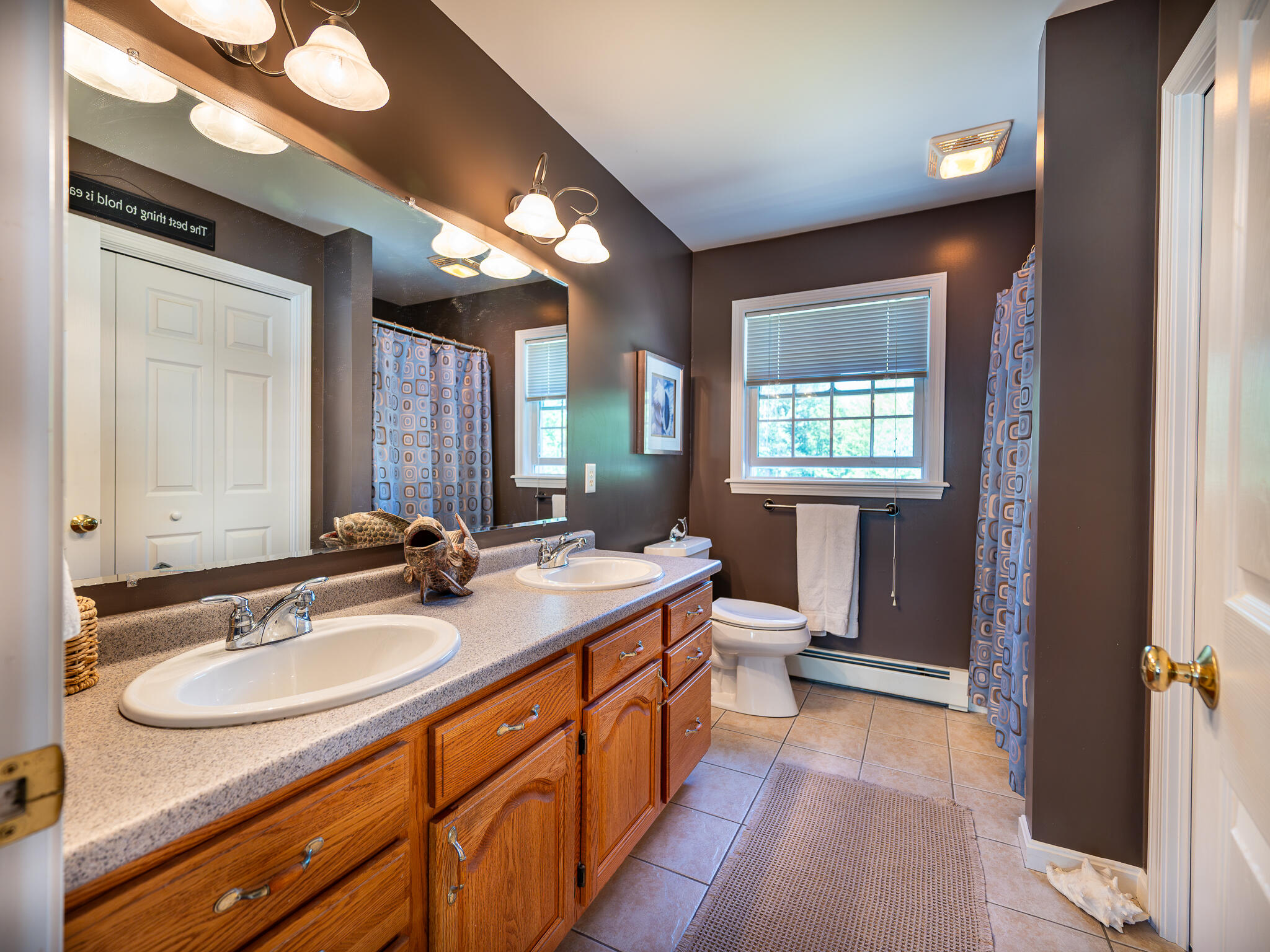 1159 Hotel Road Auburn, ME 04210 - Photo 15 of 35 Primary Bath