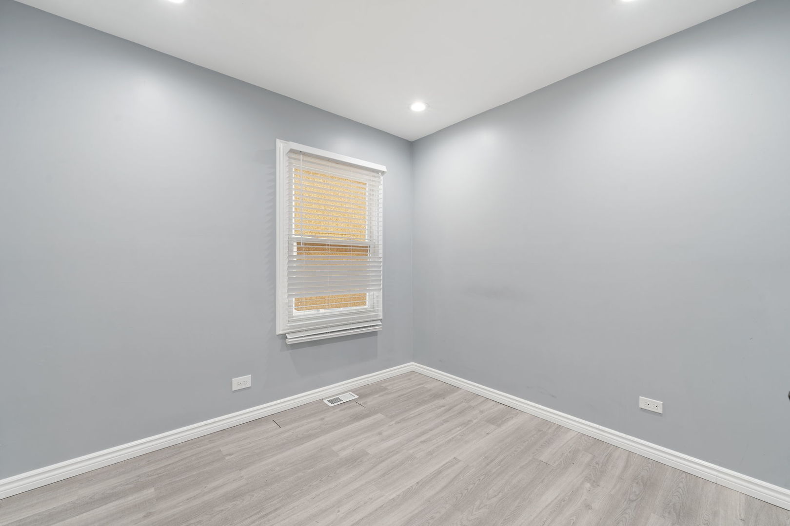 4630 West Montana Street Chicago, IL 60639 - Photo 15 of 40