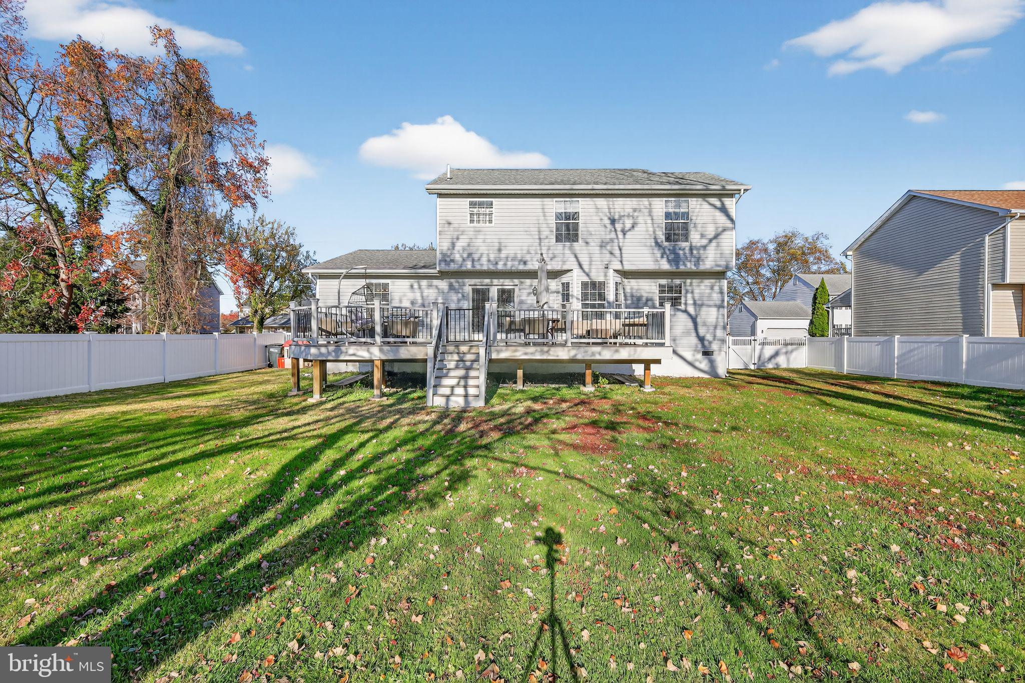 1571 Lane Drive Edgewater, MD 21037 - Photo 29 of 40 Large Fenced Yard