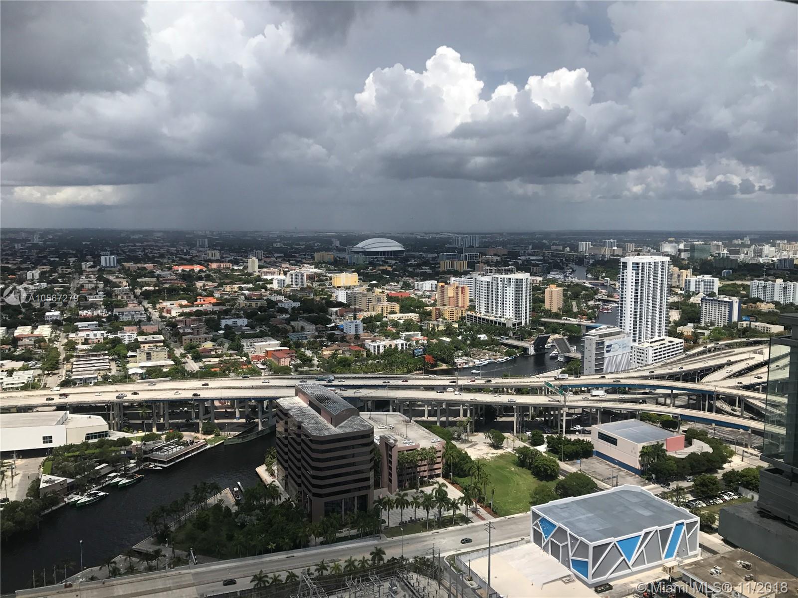 92 Southwest 3rd Street, Unit 4408 Miami, FL 33130 - Photo 2 of 10