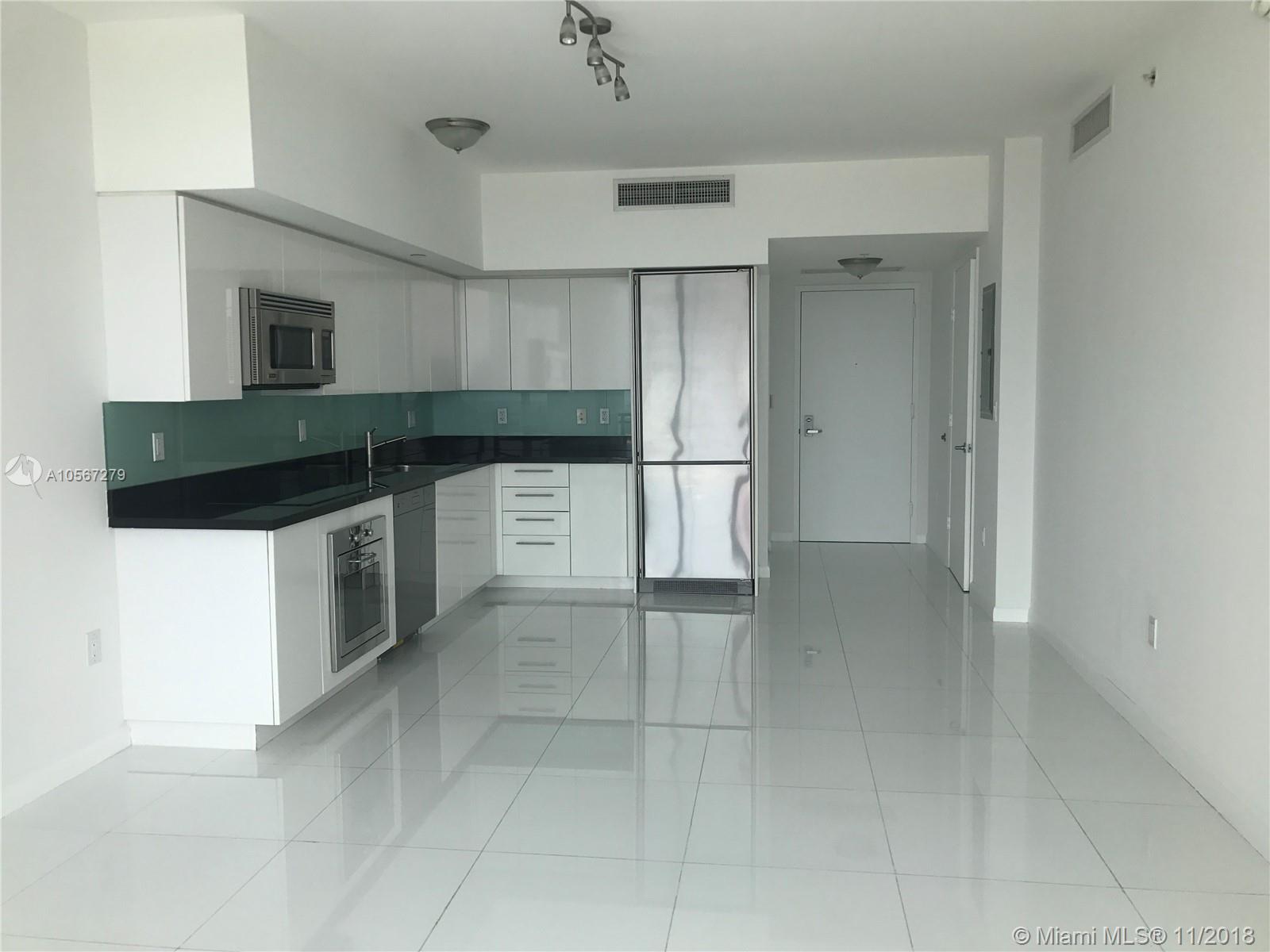 92 Southwest 3rd Street, Unit 4408 Miami, FL 33130 - Photo 4 of 10