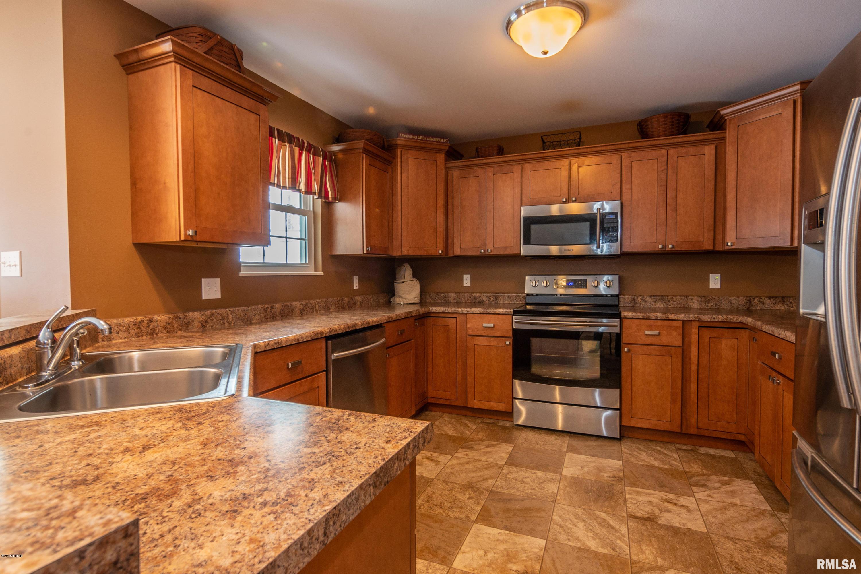 1165 Kimmel Bridge Road Murphysboro, IL 62966 - Photo 7 of 39