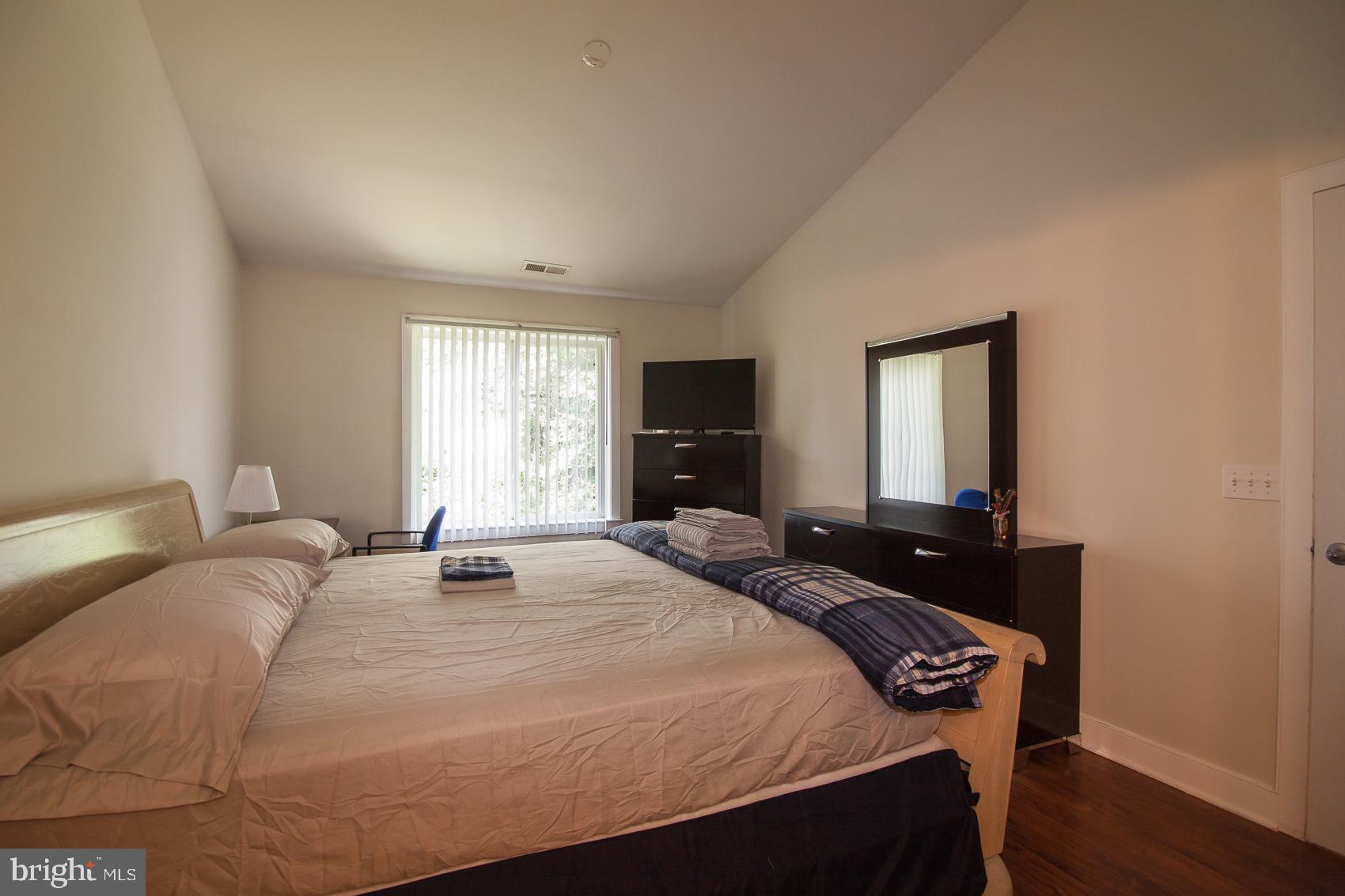 1630 Welsh Road, Unit 40E Philadelphia, PA 19115 - Photo 14 of 40