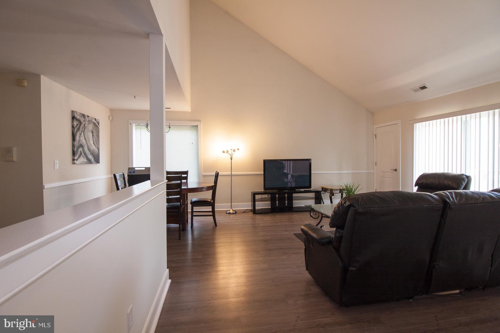 1630 Welsh Road, Unit 40E Philadelphia, PA 19115 - Photo 31 of 40
