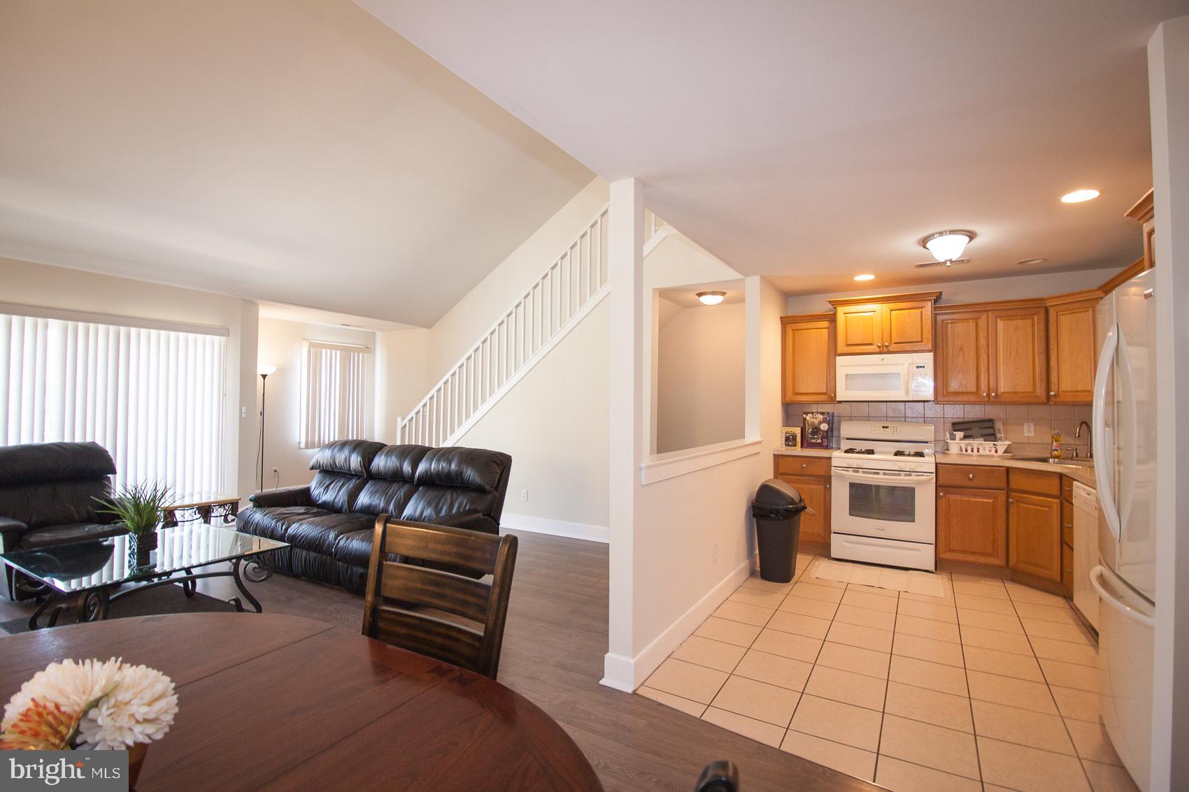 1630 Welsh Road, Unit 40E Philadelphia, PA 19115 - Photo 6 of 40