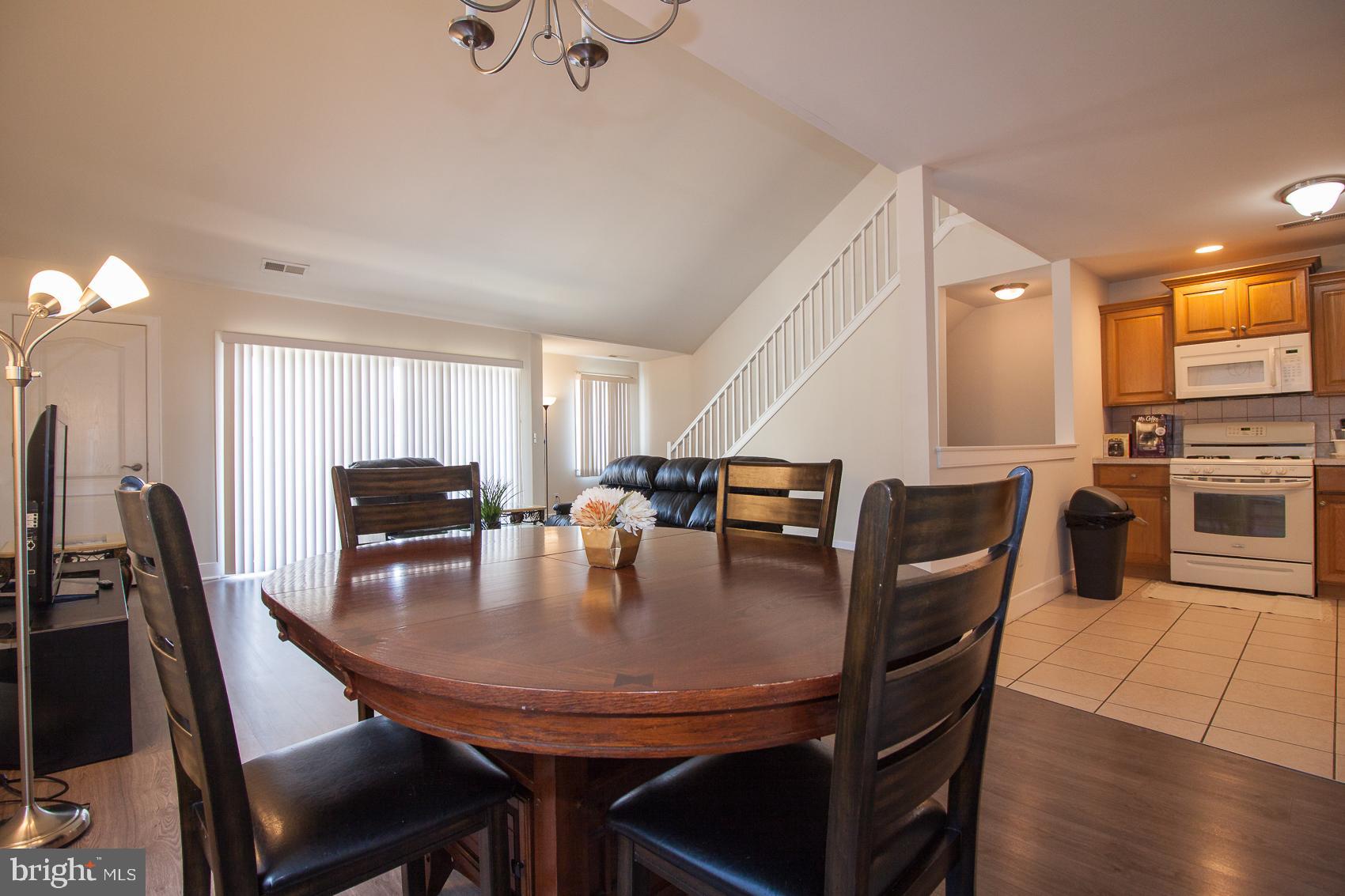 1630 Welsh Road, Unit 40E Philadelphia, PA 19115 - Photo 7 of 40