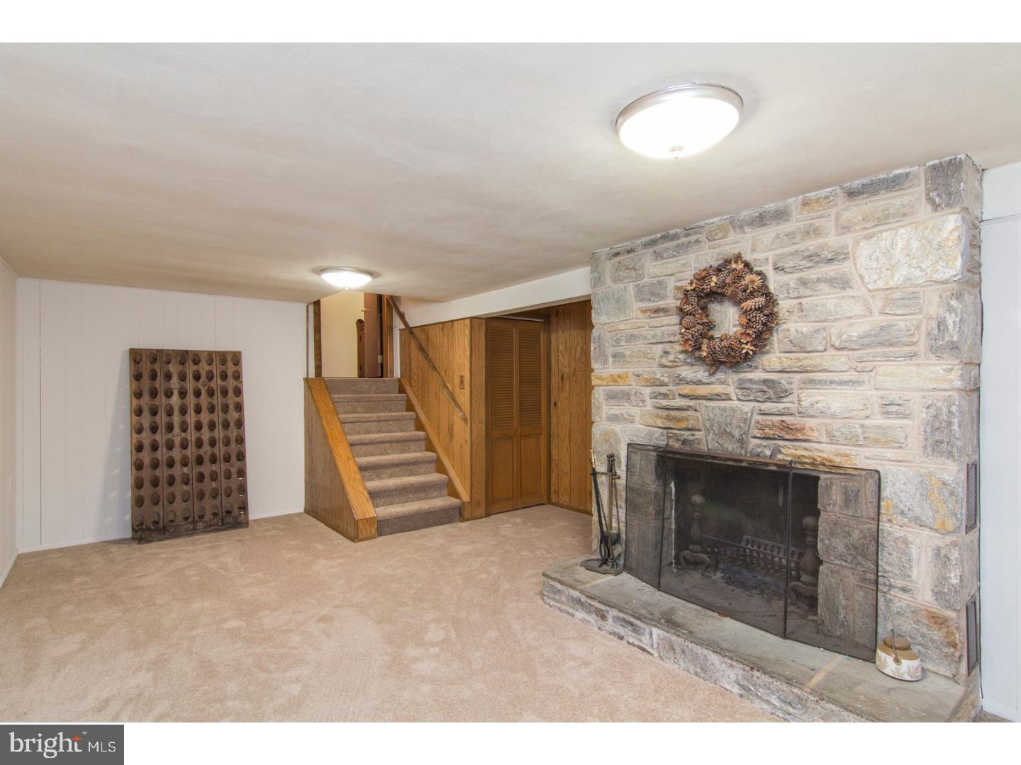 1706 Moyer Road Hatfield, PA 19440 - Photo 12 of 25 Family Room
