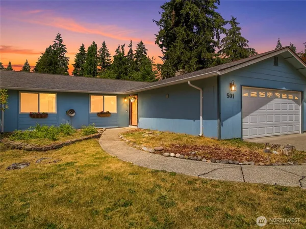 $428,000 | 501 Penguin Court Southeast, Lacey, WA 98503