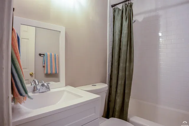 $216,600 | 314 Oklahoma Street, Lawrence, KS 66046