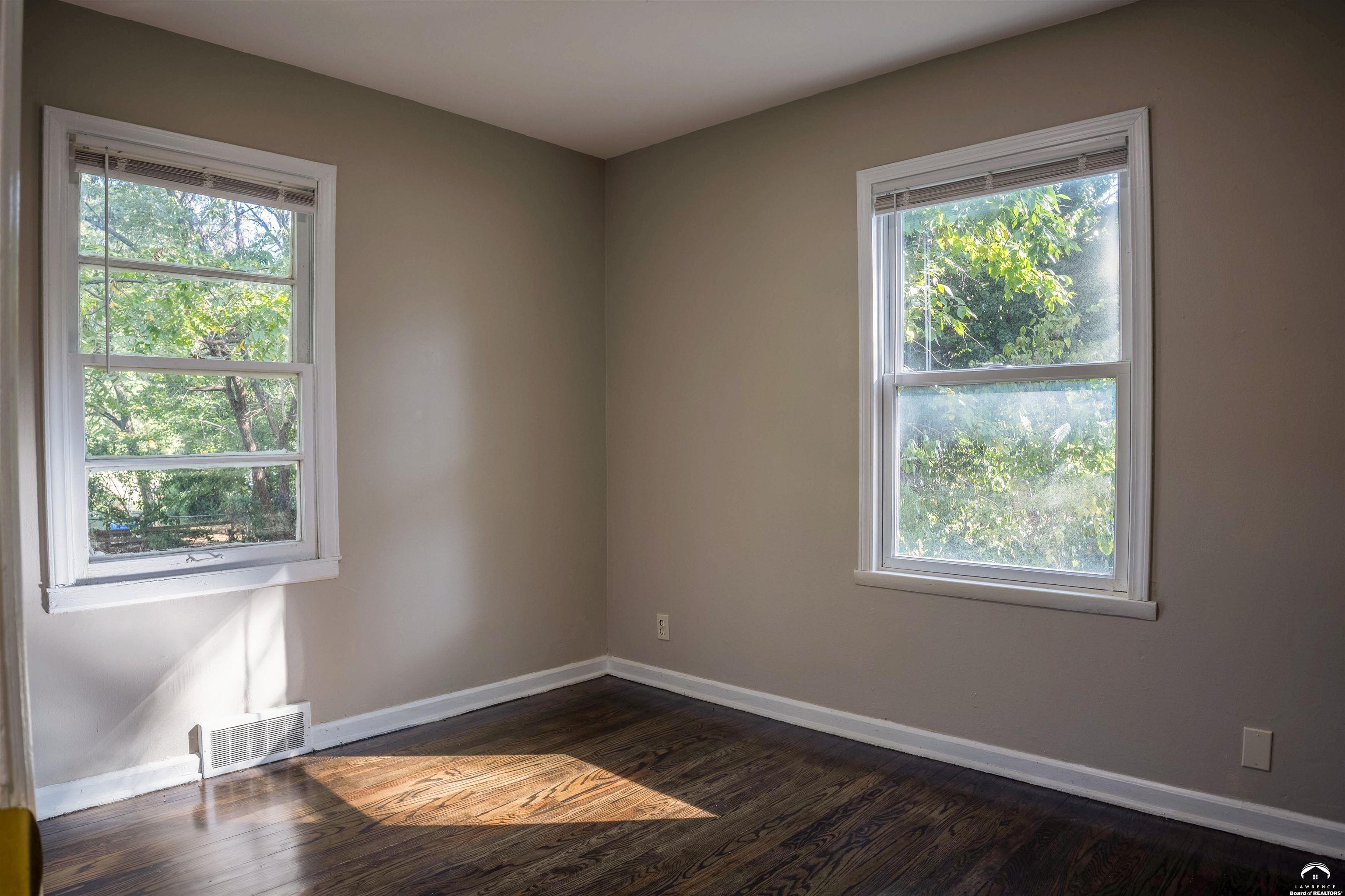 314 Oklahoma Street Lawrence, KS 66046 - Photo 15 of 19