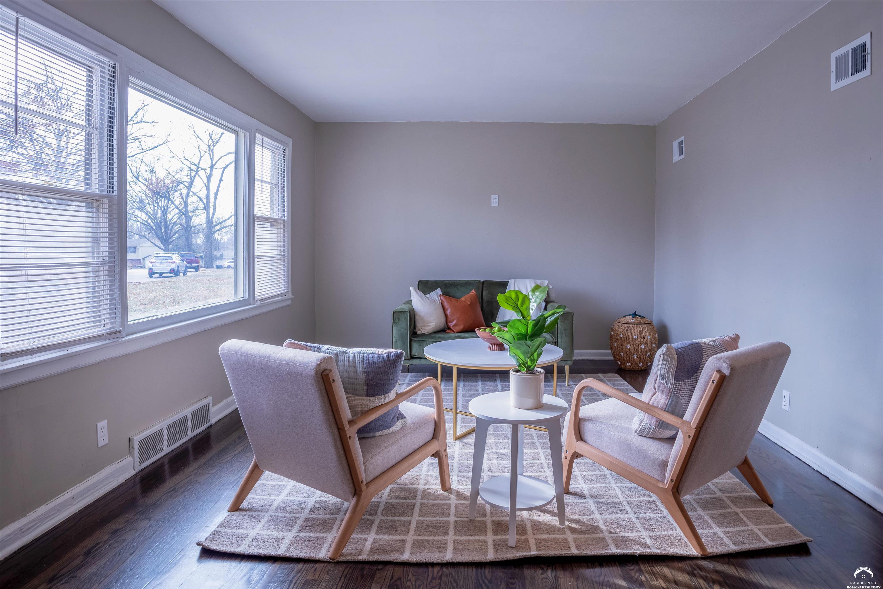 314 Oklahoma Street Lawrence, KS 66046 - Photo 4 of 19