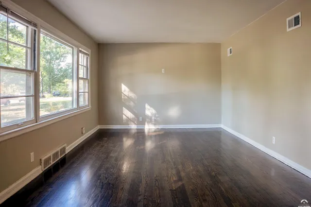 $225,000 | 314 Oklahoma Street, Lawrence, KS 66046